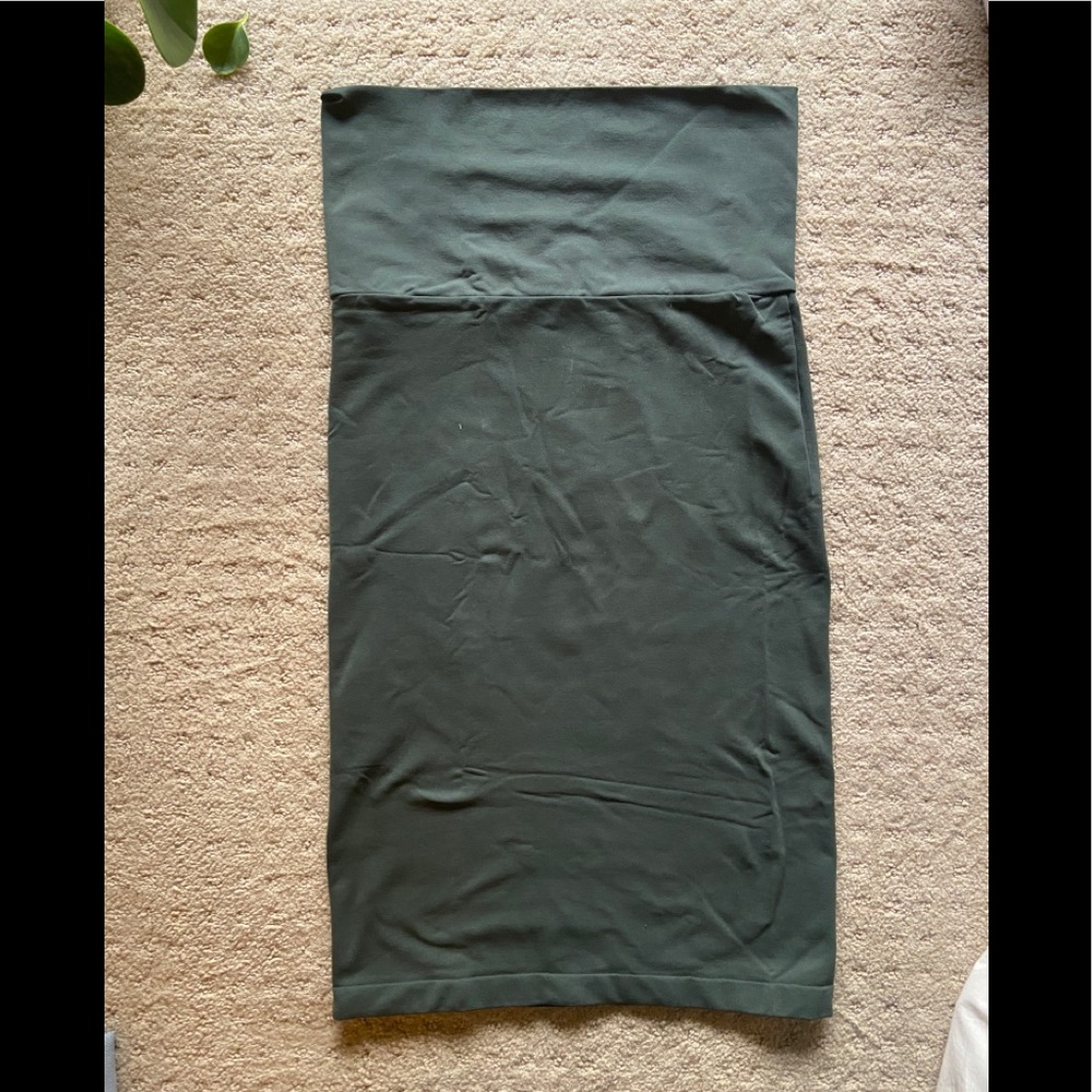 Wolford | High-waisted Stretchy Skirt (Olive)